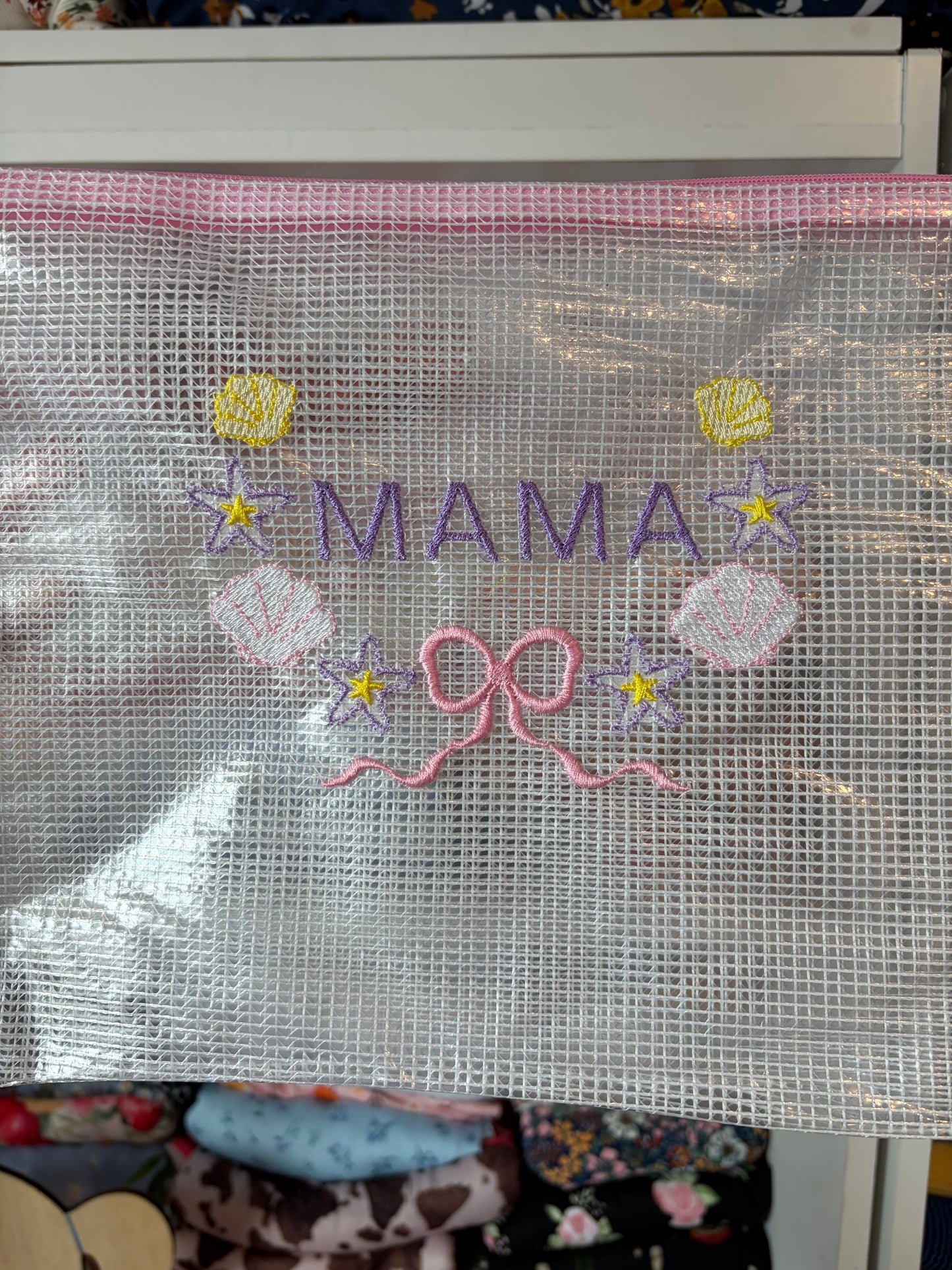 Mama embroidered bag