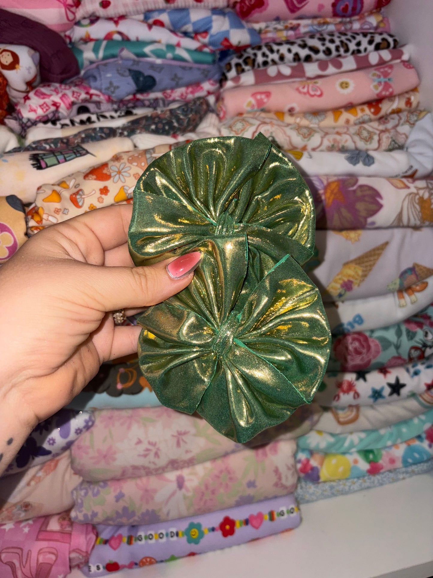 Green/Gold metallic messy piggies