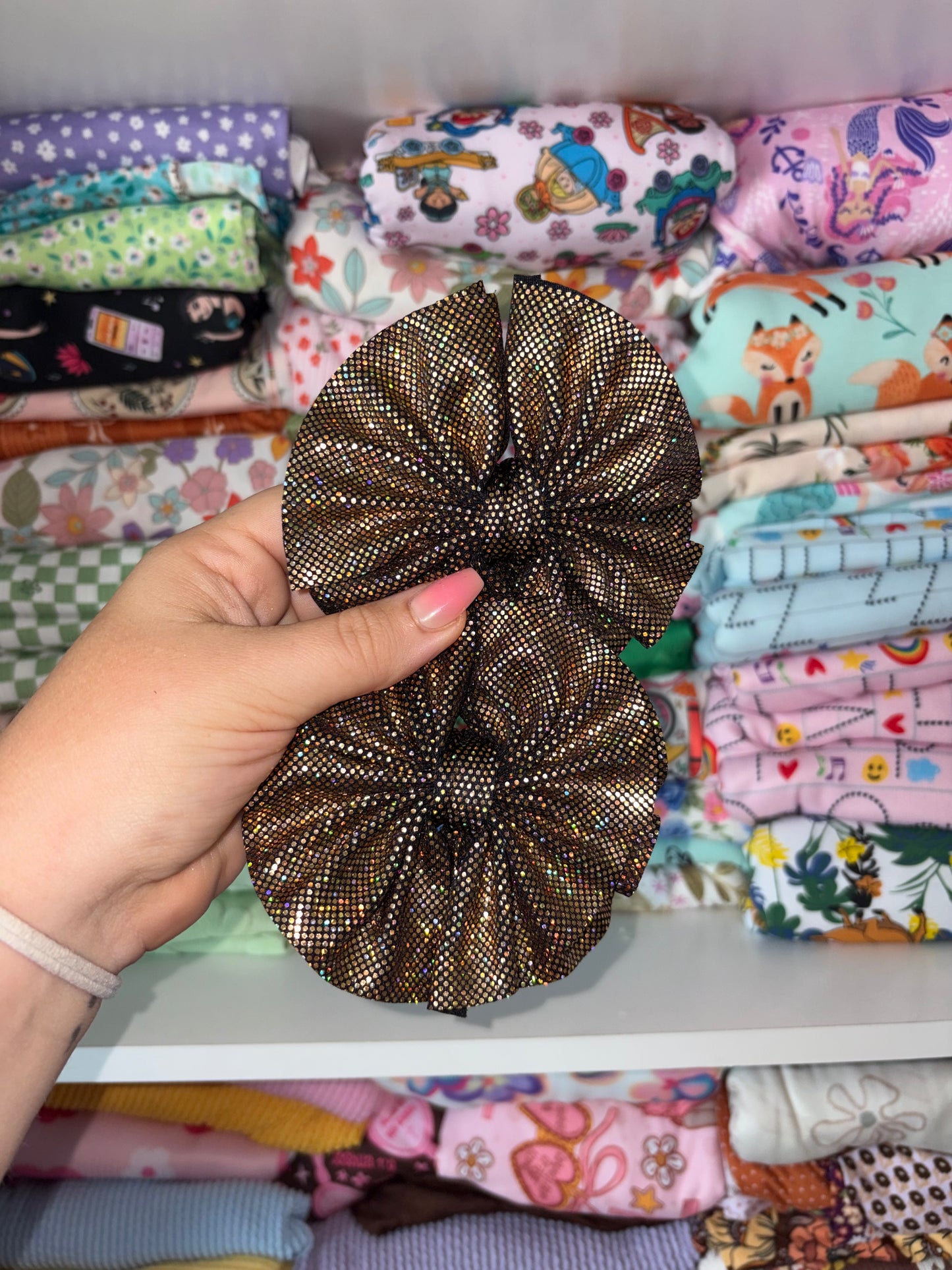 Disco dot gold shredded piggies