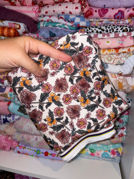 neutral flowers bow