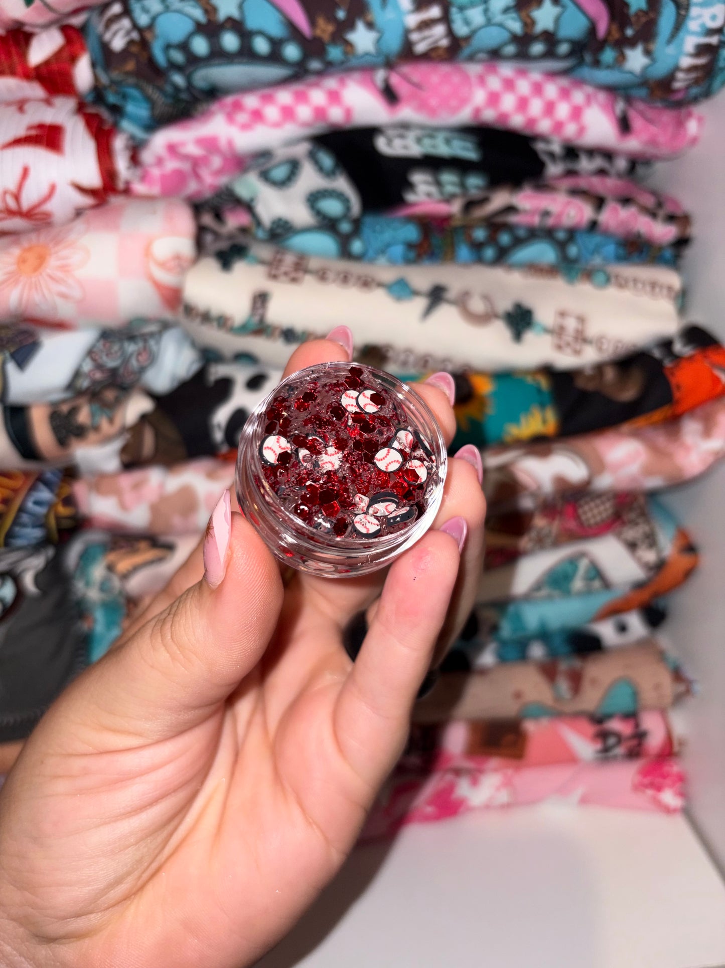Red baseball hair glitter