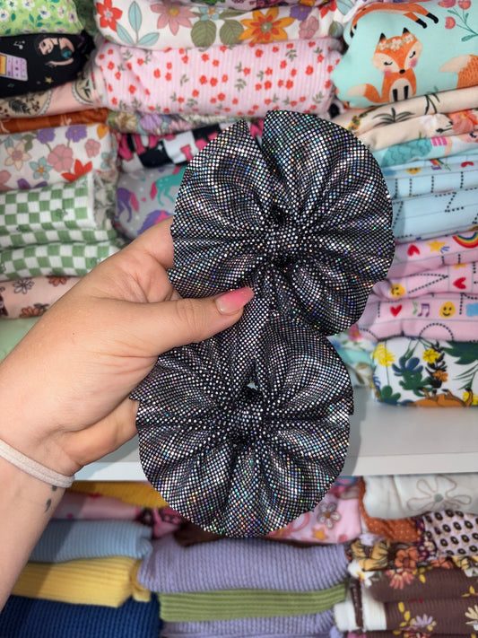 Disco dots black shredded piggies