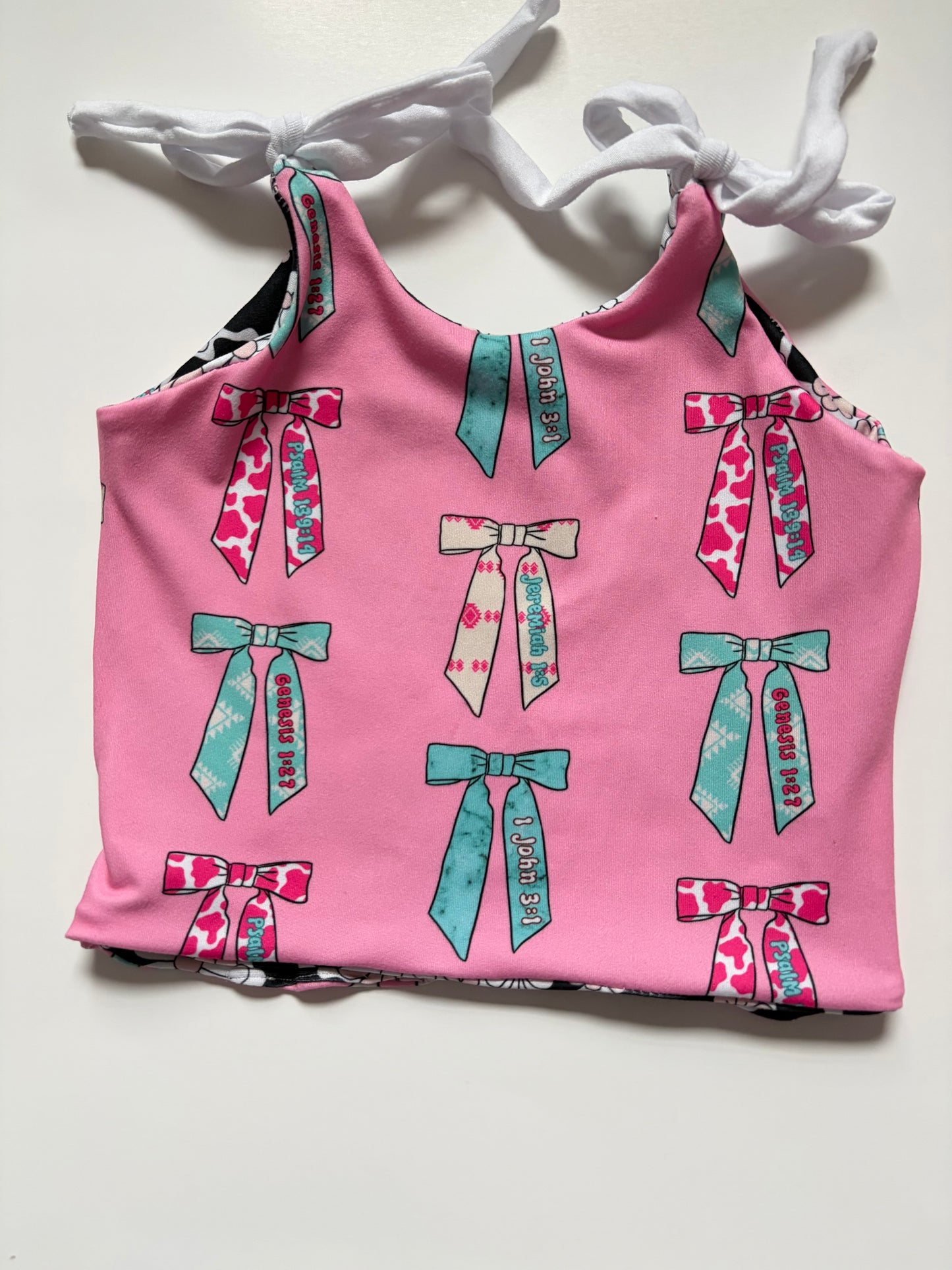 Shoulder tie top
