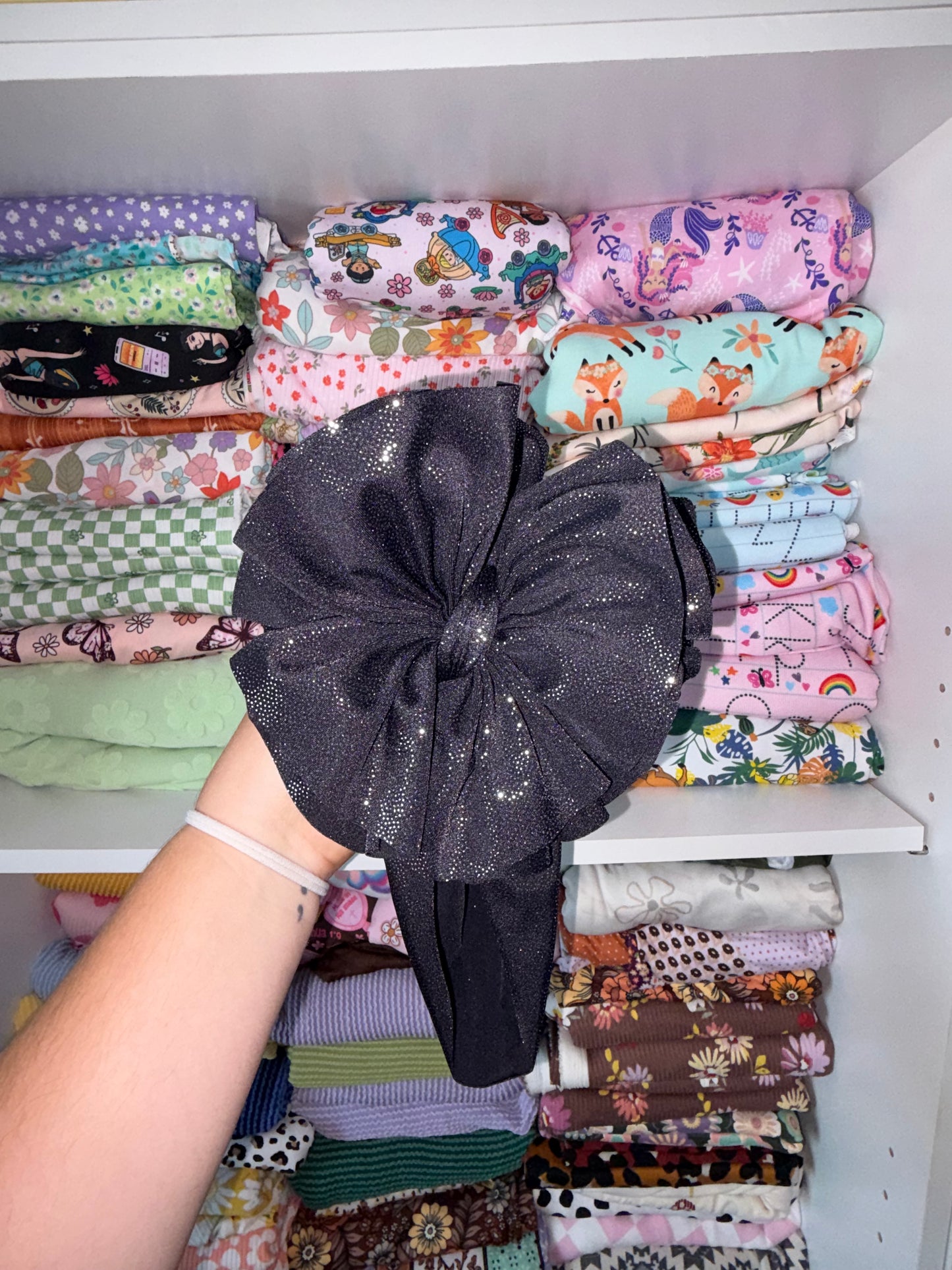 Black sparkle XL shredded wrap