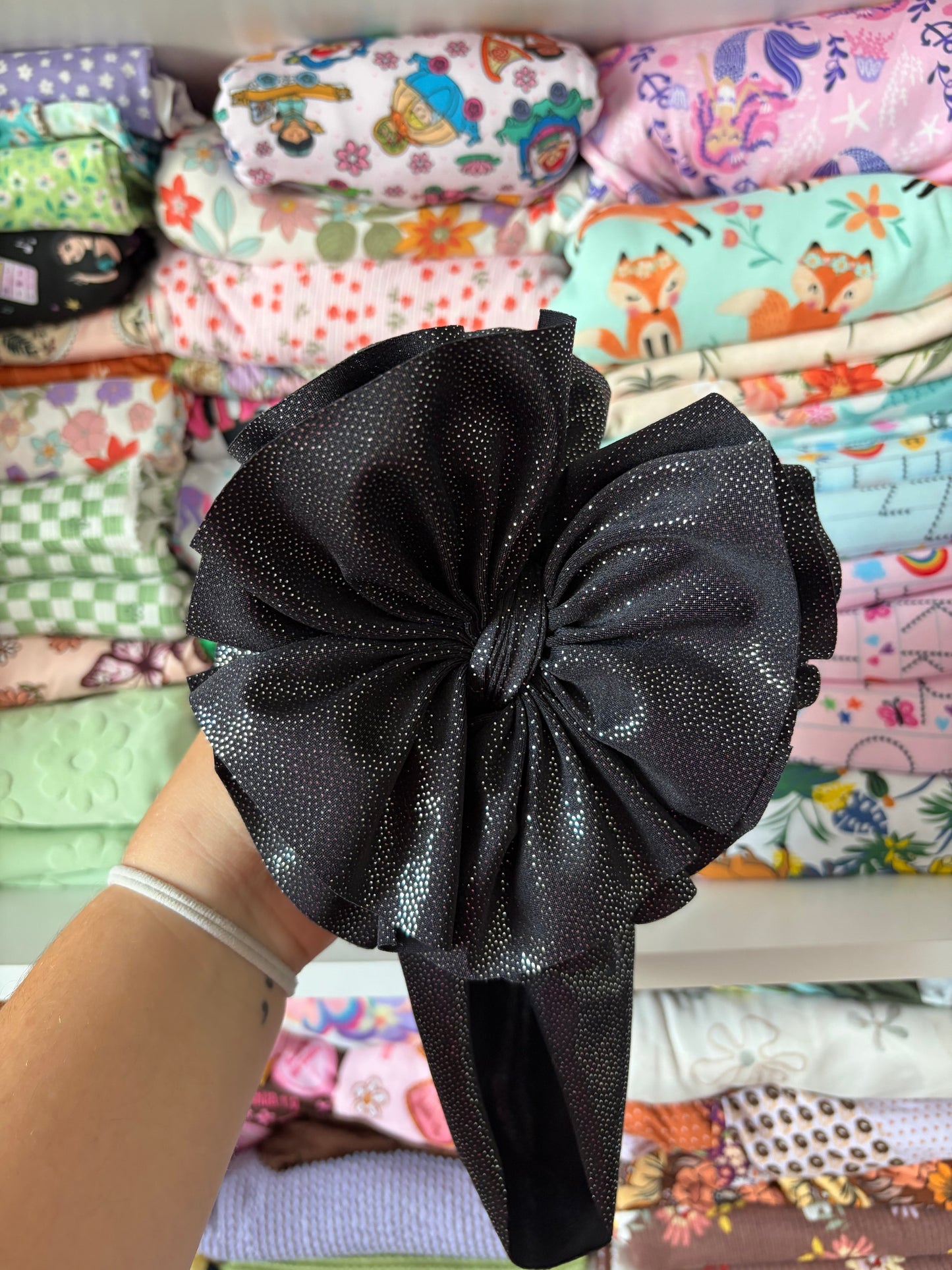 Black sparkle XL shredded wrap